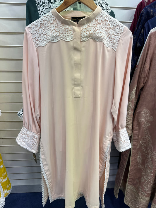 Women 3 Pcs Pink Suit With White Lace Work