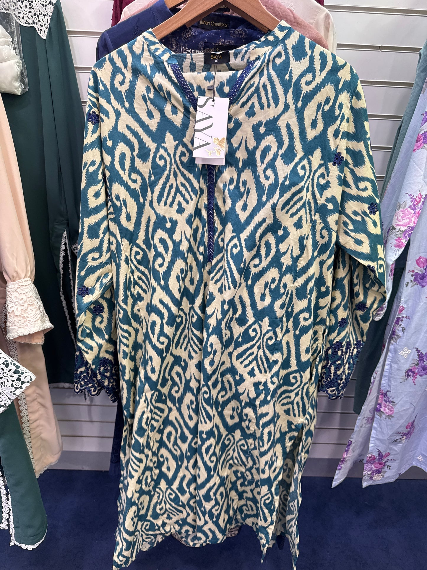 Saya 2 Pcs Printed Suit